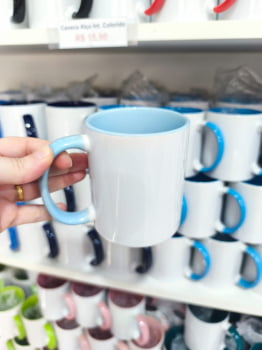 CANECA CERÂMICA BRANCA COM ALÇA E INTERNO COLOR