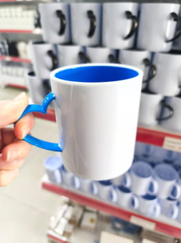 CANECA POLIMERO ALÇA CORAÇÃO INTERIOR COLORIDO