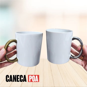 CANECA CERÂMICA BRANCA ALÇA METALIZADA 