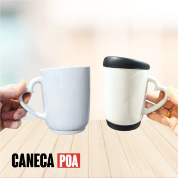 CANECA CERÂMICA BRANCA BASE E TAMPA DE SILICONE - ALÇA CORAÇÃO